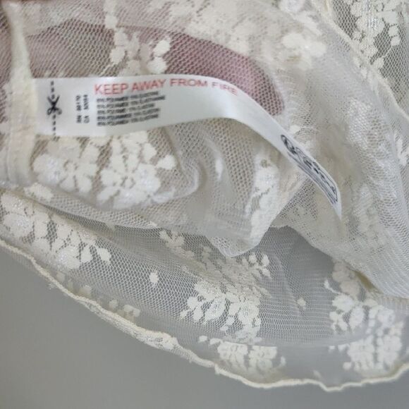 Free People Sheer Floral Lace Top - Picture 5 of 6